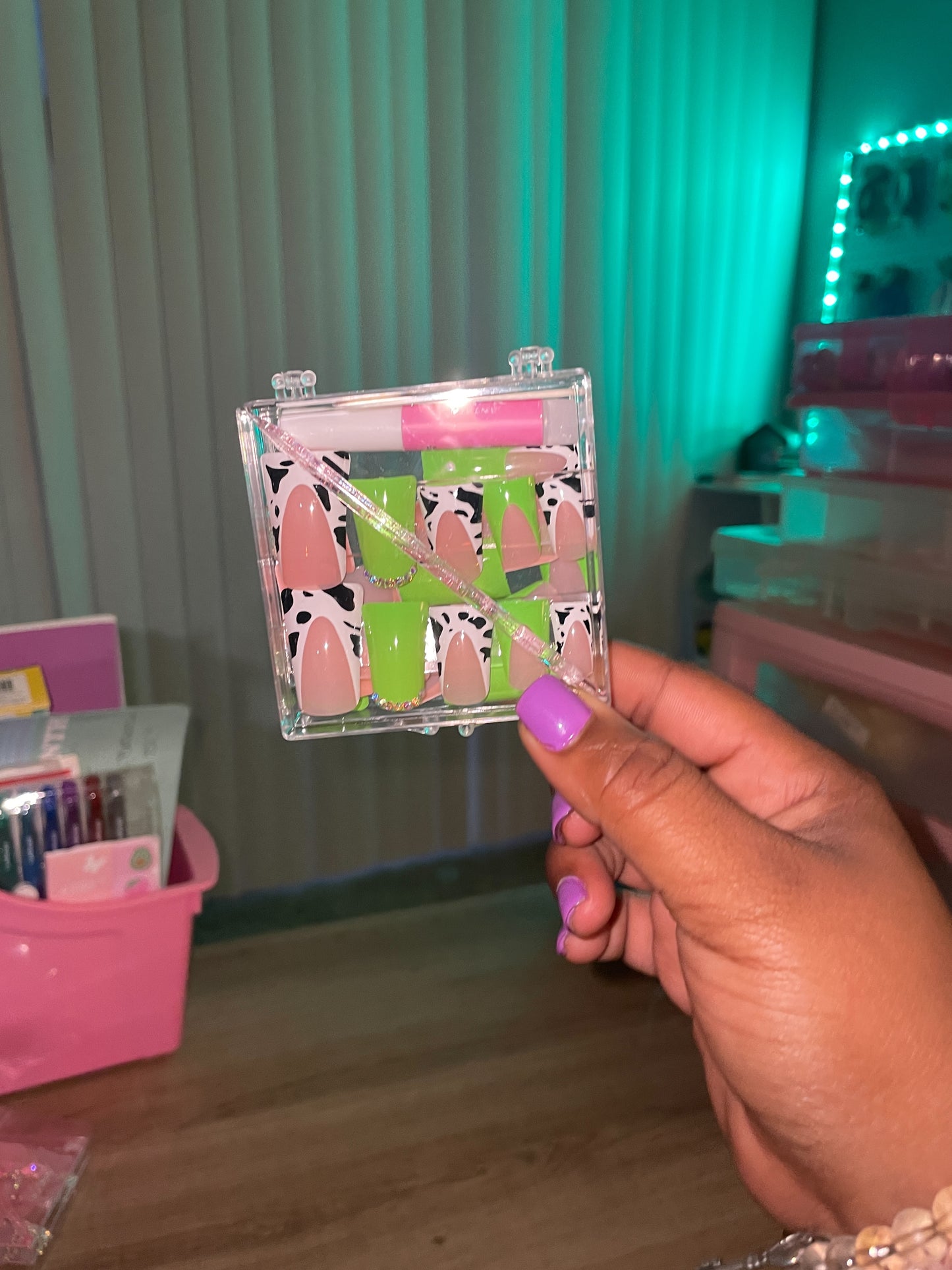 Style #009 | Adult Press On Nails
