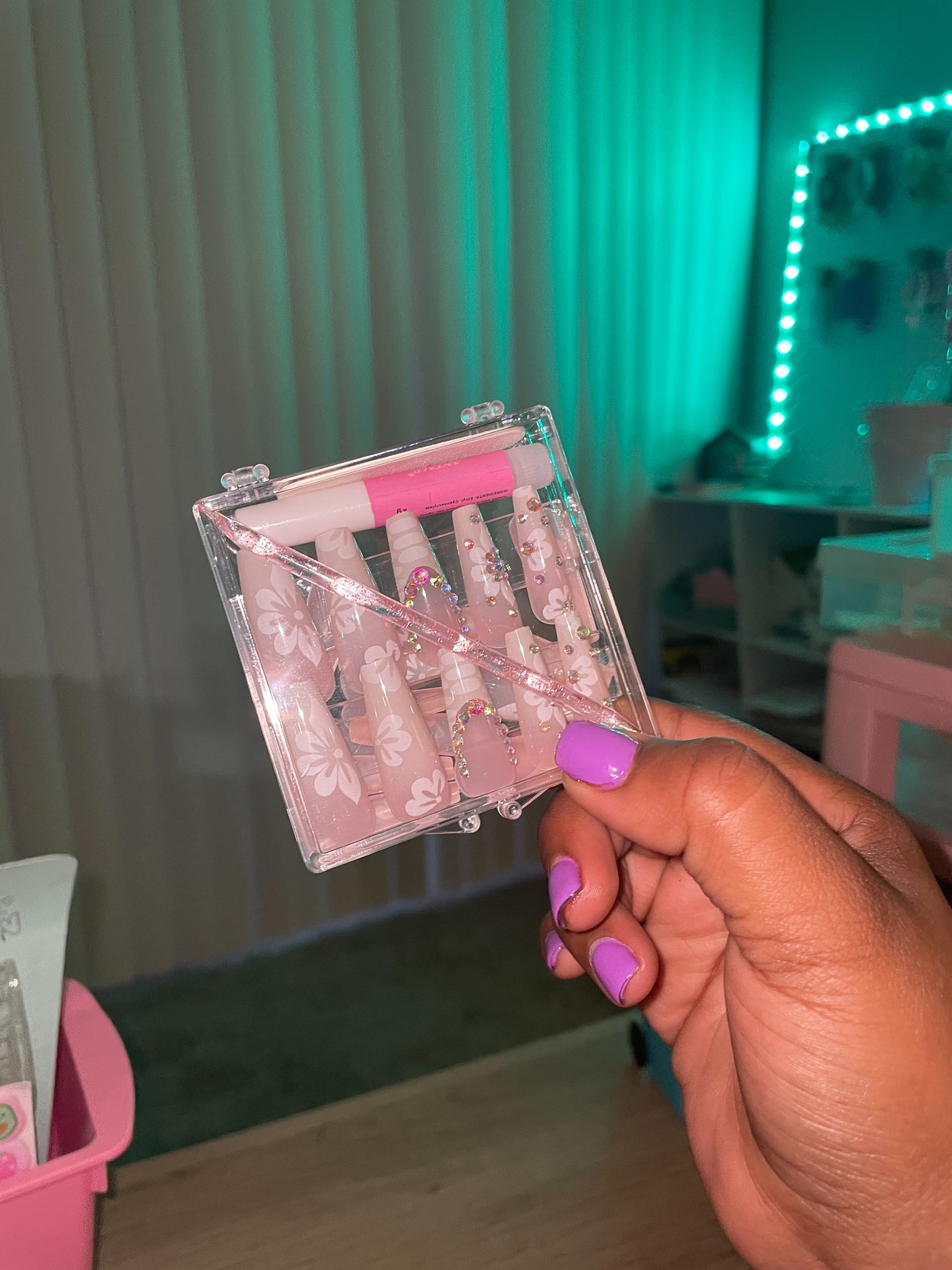 #008 | Adult Press On Nails